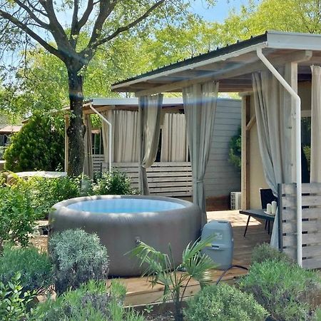 Boutique Mobile Homes Ulikarovinj (Adults Only) Ngoại thất bức ảnh