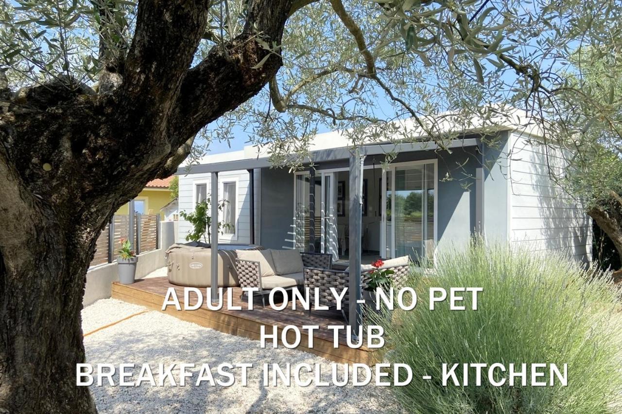 Boutique Mobile Homes Ulikarovinj (Adults Only) Ngoại thất bức ảnh